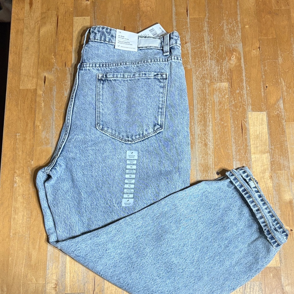 NWT Denver Hayes Hi-Rise Straight Crop Jeans